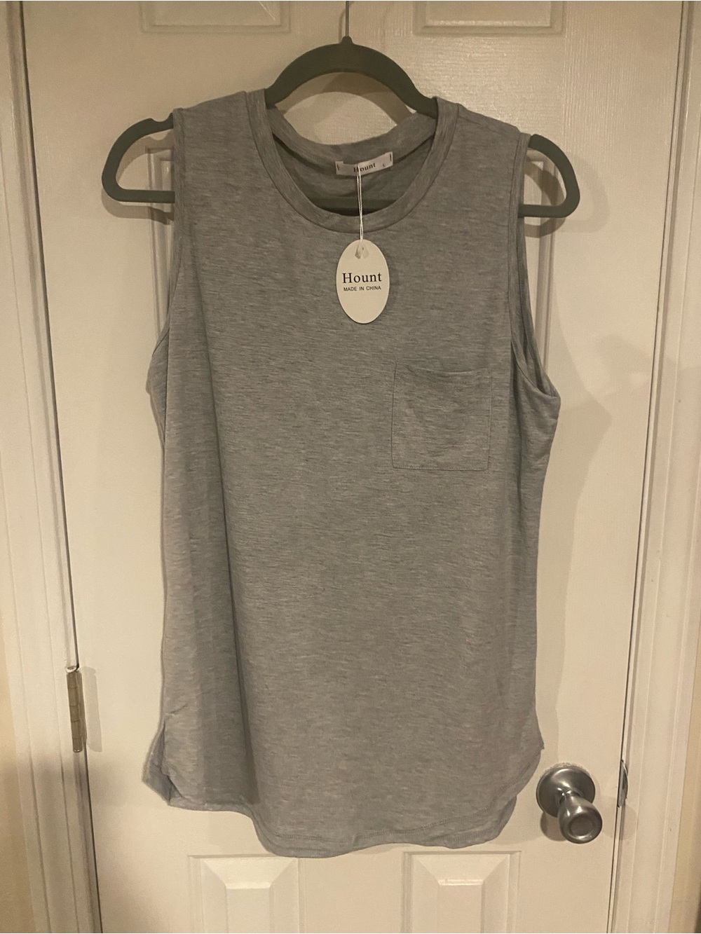 Hount Women’s Light Gray Sleeveless Muscle Tank with Chest Pocket